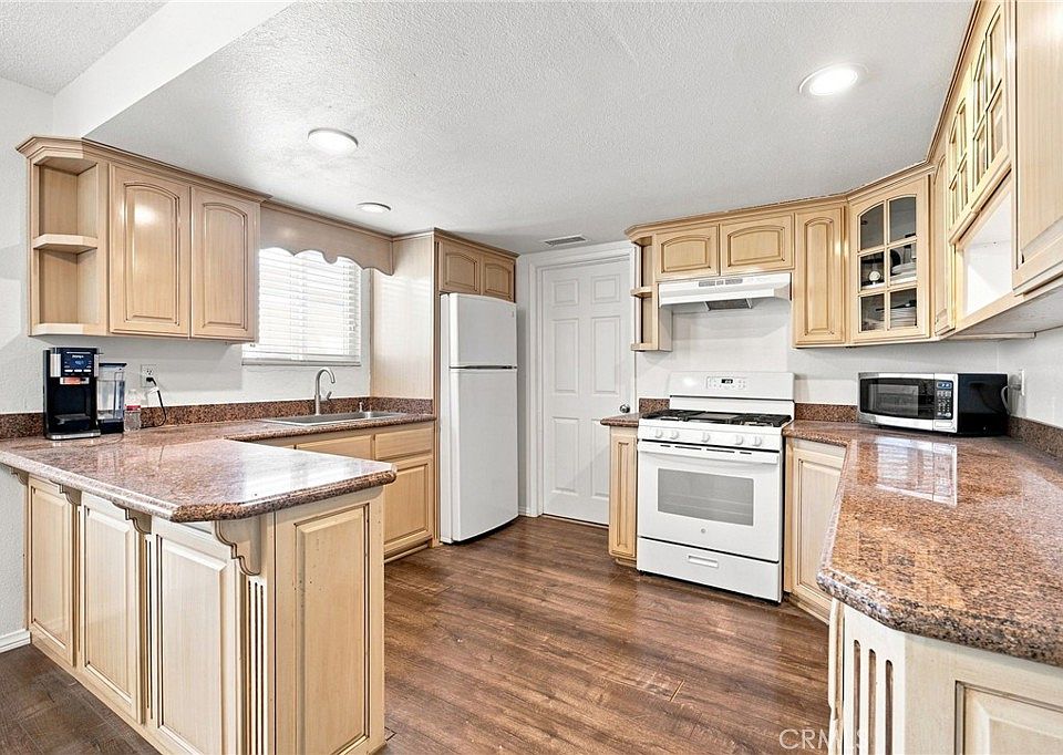 1st image of 19794 Hansen Ave