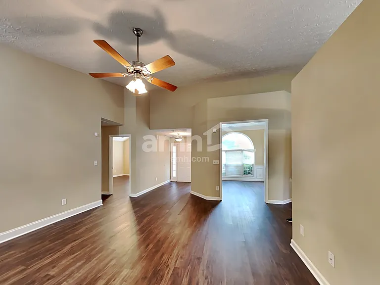 360 Dunagan Dr — Photo 6