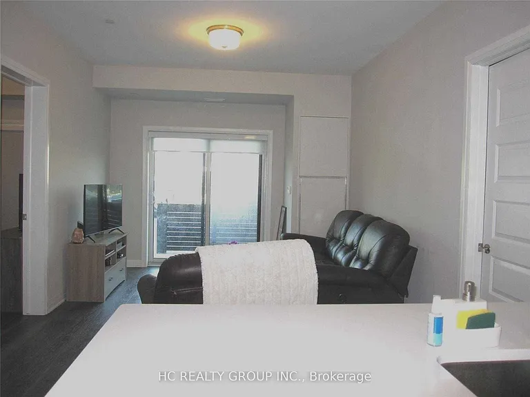 128 Grovewood Cmn #107 — Photo 5