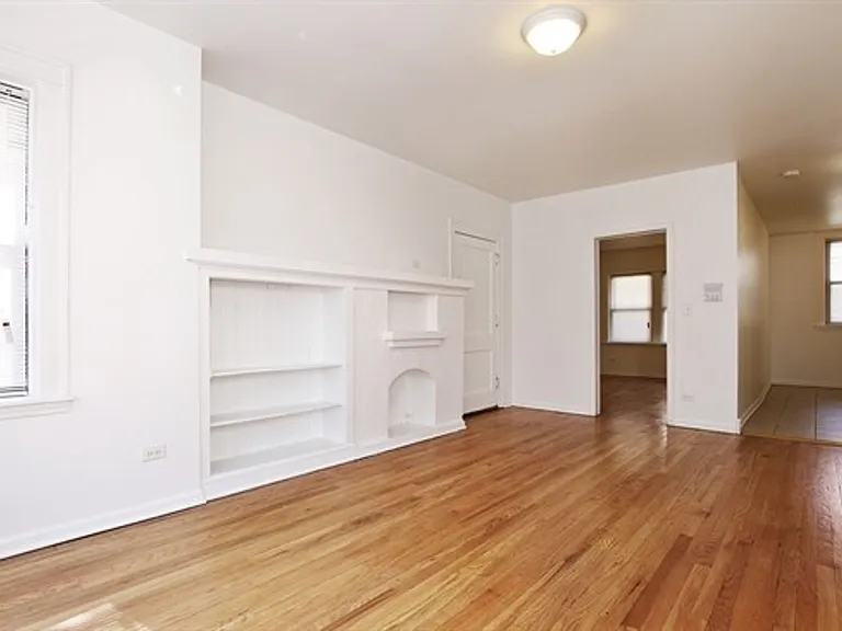 6401 S Maplewood — Photo 9