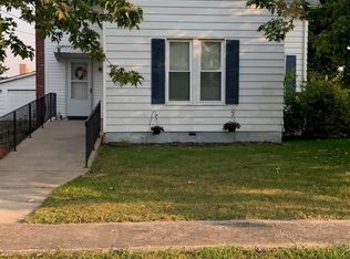 209 North St, Brighton, IL 62012