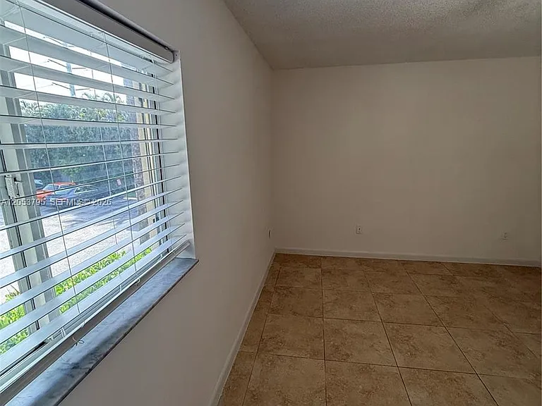 3600 N 56th Ave #115 — Photo 26