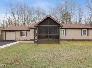 340 Carnation Rd, East Stroudsburg, PA 18302