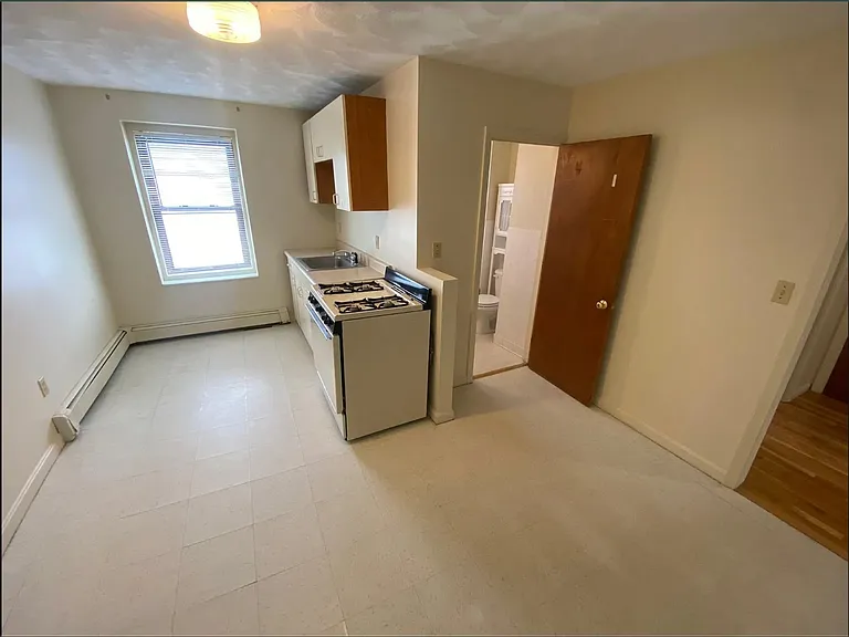 81 Perkins St #3 — Photo 9