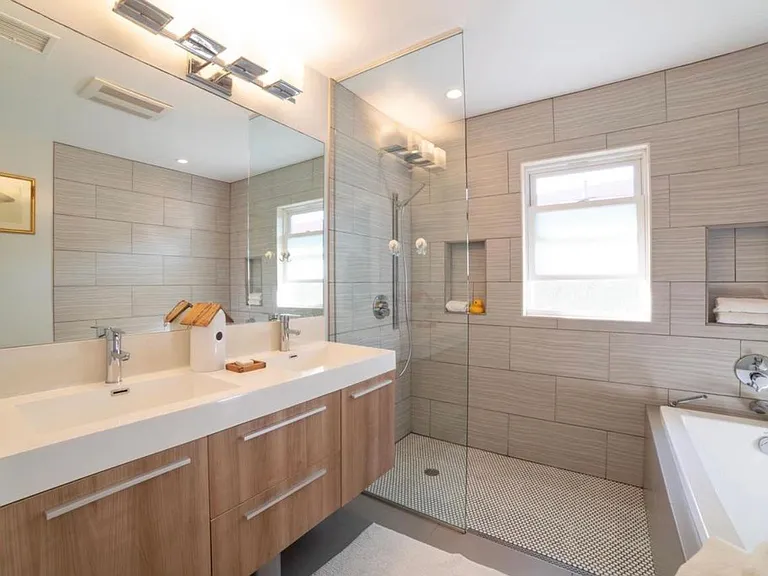 1530 Marine Ave — Photo 23