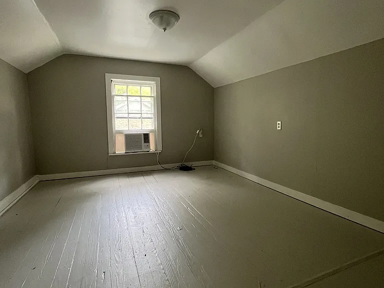 319 W Cooper St — Photo 13