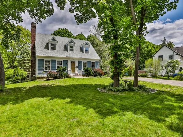 10 Cherry St, Newburyport, MA 01950