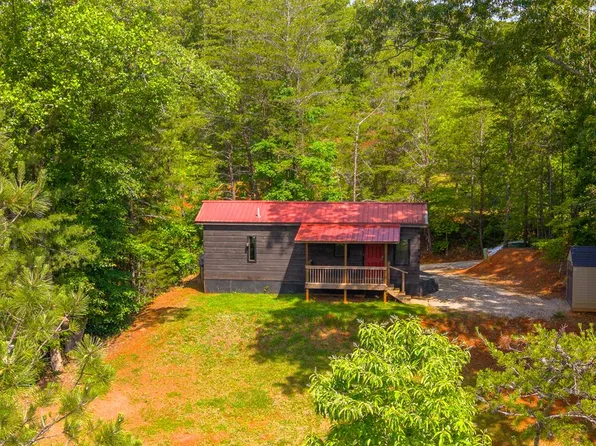 9 Vista Cir, Franklin, NC 28734