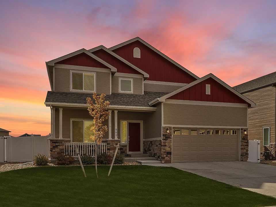 1st image of 860 Shirttail Peak Dr