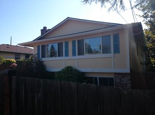 3227 49th Ave SW, Seattle, WA 98116