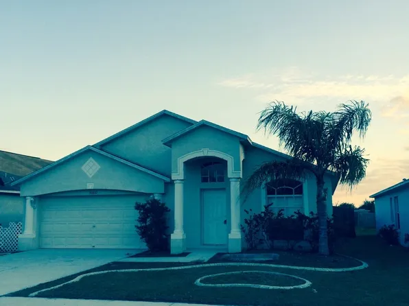 30822 Midtown Ct, Wesley Chapel, FL 33545