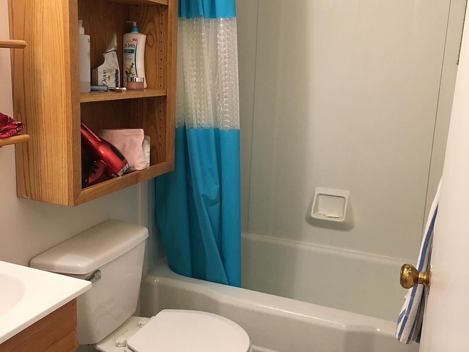 2nd image of 29 Bridge Rd APT 10