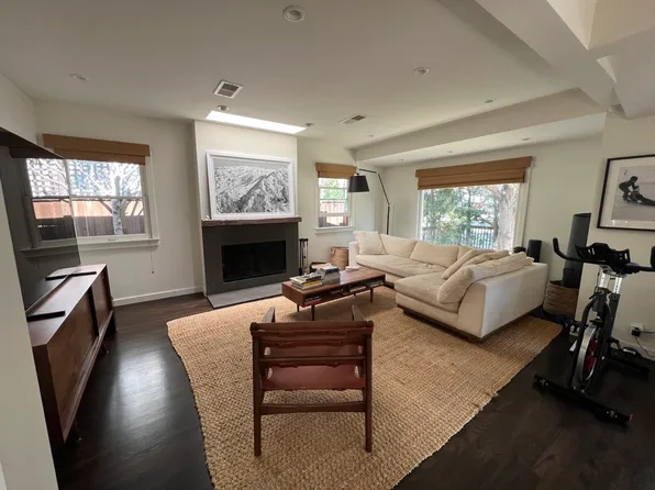 4161 Beethoven St, Los Angeles, CA 90066