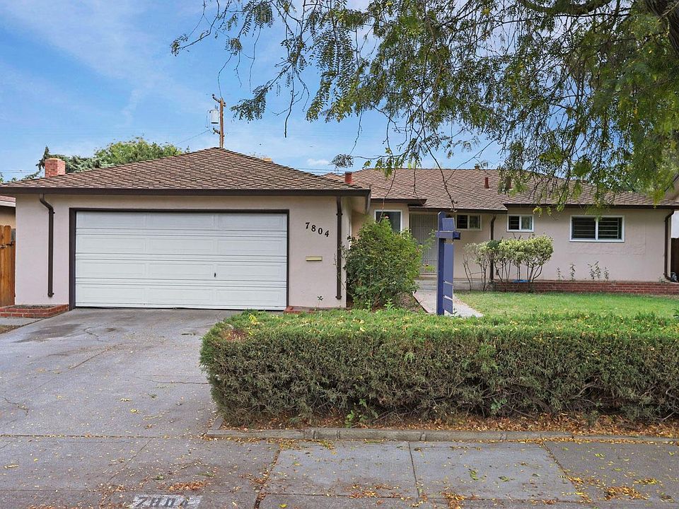 1st image of 7804 Rosewood Dr #150