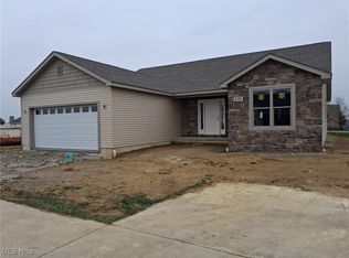 230 Clifton Ln, Rittman, OH 44270