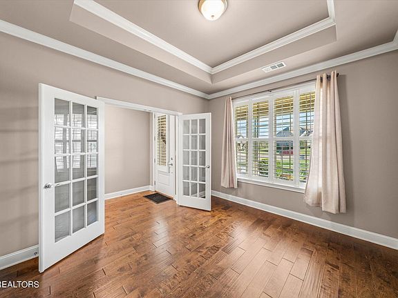 5th image of 615 Briarstone Ln