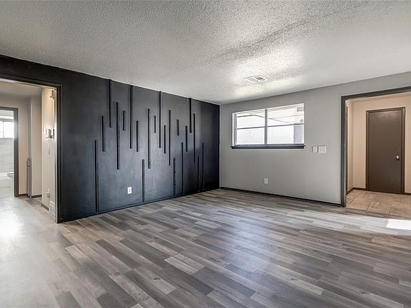 5th image of 4011 SE 14th St