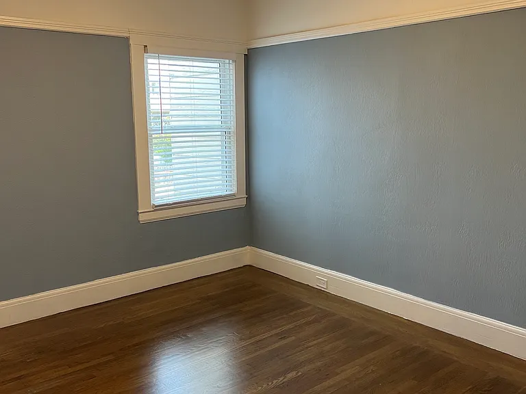 706 18th Ave — Photo 13