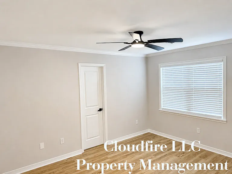 1193 College Hill Rd — Photo 7