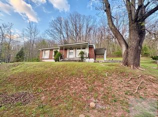 2125 Maple Acres Rd, Princeton, WV 24739