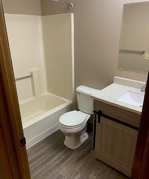 10765 Railroad Ave #3 — Photo 4