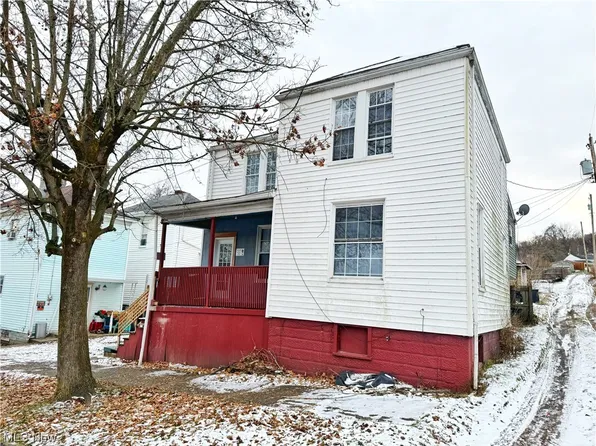 805 Delaware St, Martins Ferry, OH 43935