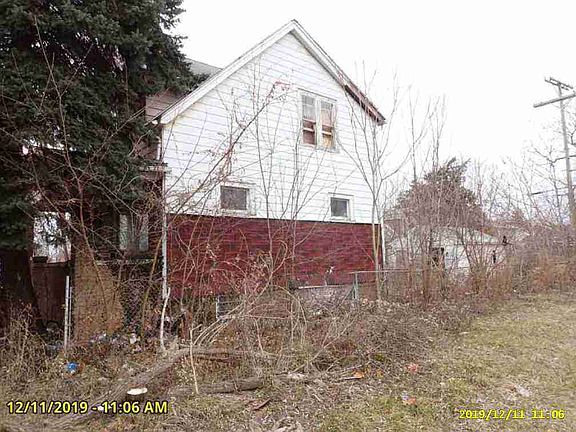 3921 E Nevada