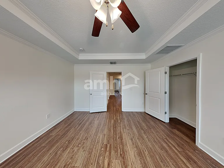1018 Walden Pond Dr — Photo 14