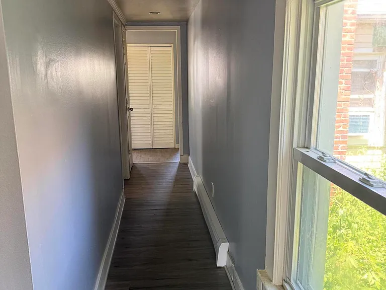 227 Seeley Ave — Photo 9