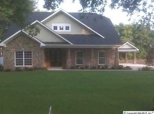 2009 Rothmore Dr SW, Huntsville, AL 35803