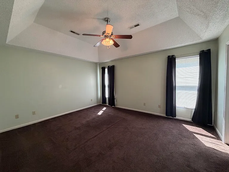 160 Wainwright Mnr — Photo 10