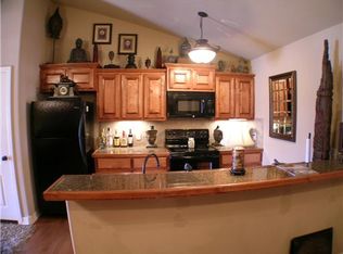 922 W 15th St APT 8, Fayetteville, AR 72701