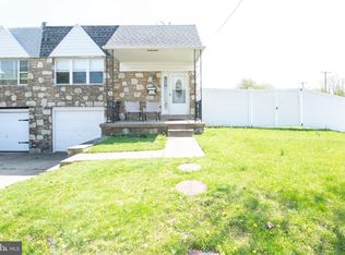 1193 Morefield Rd, Philadelphia, PA 19115