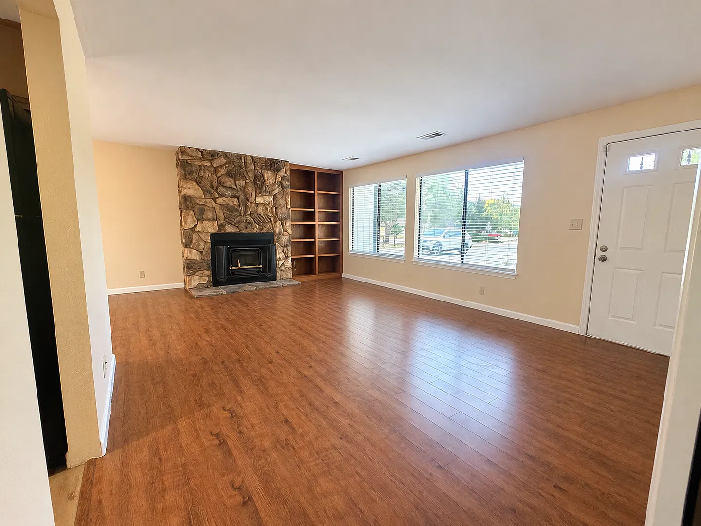 3+2 in Bear Valley — Photo 4
