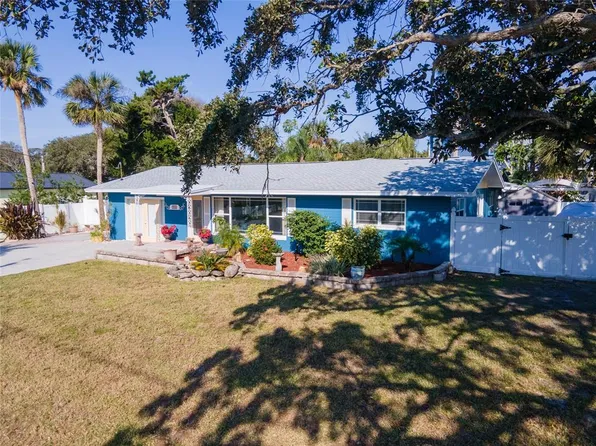 304 Cedar Ave, New Smyrna Beach, FL 32169