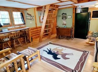 61 N Lakeview Rd, Mapleton, KS 66754