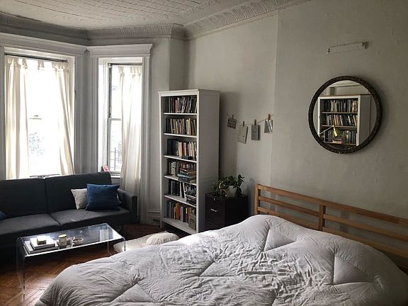 5th image of 291 New York Ave #2R