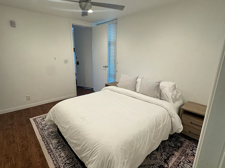 227 Avenida Monterey #C — Photo 8