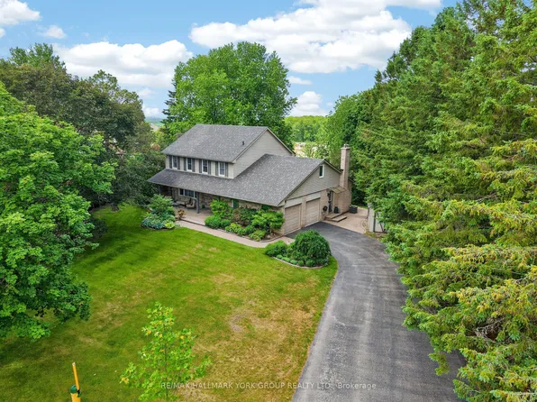 8 Grant Ct, East Gwillimbury, ON L0G 1R0