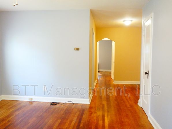 8404 Greenwood Ave APT 2