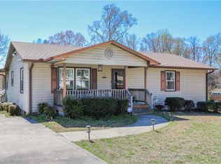 500 Lynbrook Dr, Archdale, NC 27263