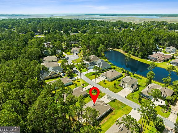 2nd image of 112 Angler Ln