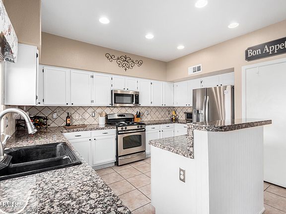 3rd image of 4338 E WOODRIDGE Drive