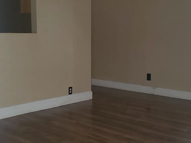 2625 Isabella Ave — Photo 9