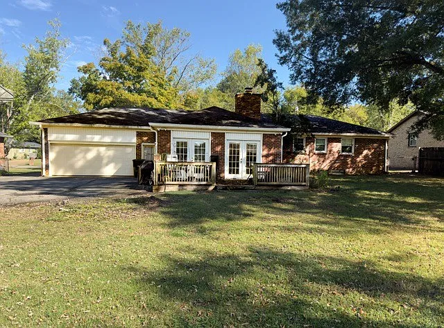 3 bed, 1713 sqft, $2,445 — Photo 3