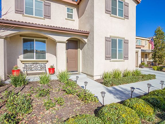 4th image of 25290 High Plains Ct