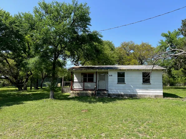 305 County Road 1607, Clifton, TX 76634