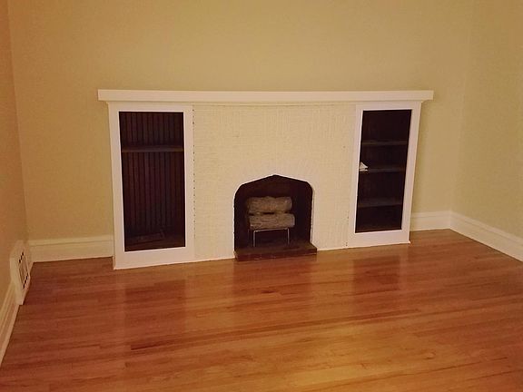 2nd image of 5341 W Winona St #2