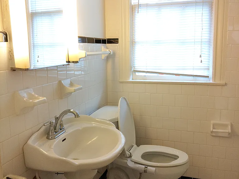 200 E Montgomery St — Photo 12