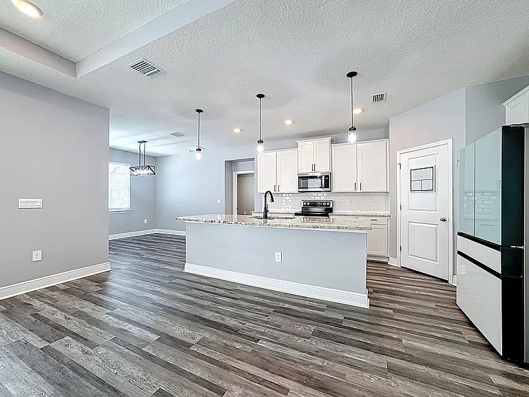 17535 Cantarina Cv — Photo 20